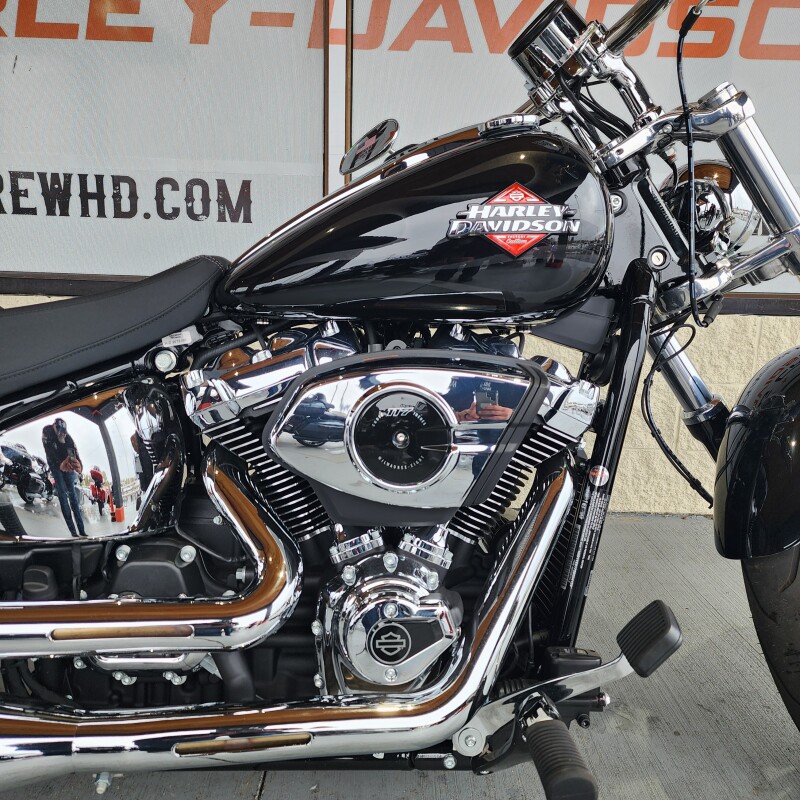 2025 Harley-Davidson Breakout – Muscular Cruiser Power - Photo 6