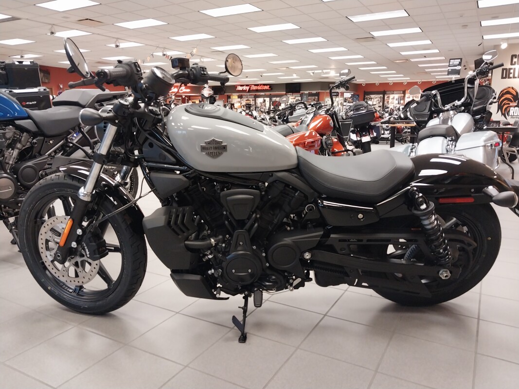 RH975 2025 Nightster - Photo 5