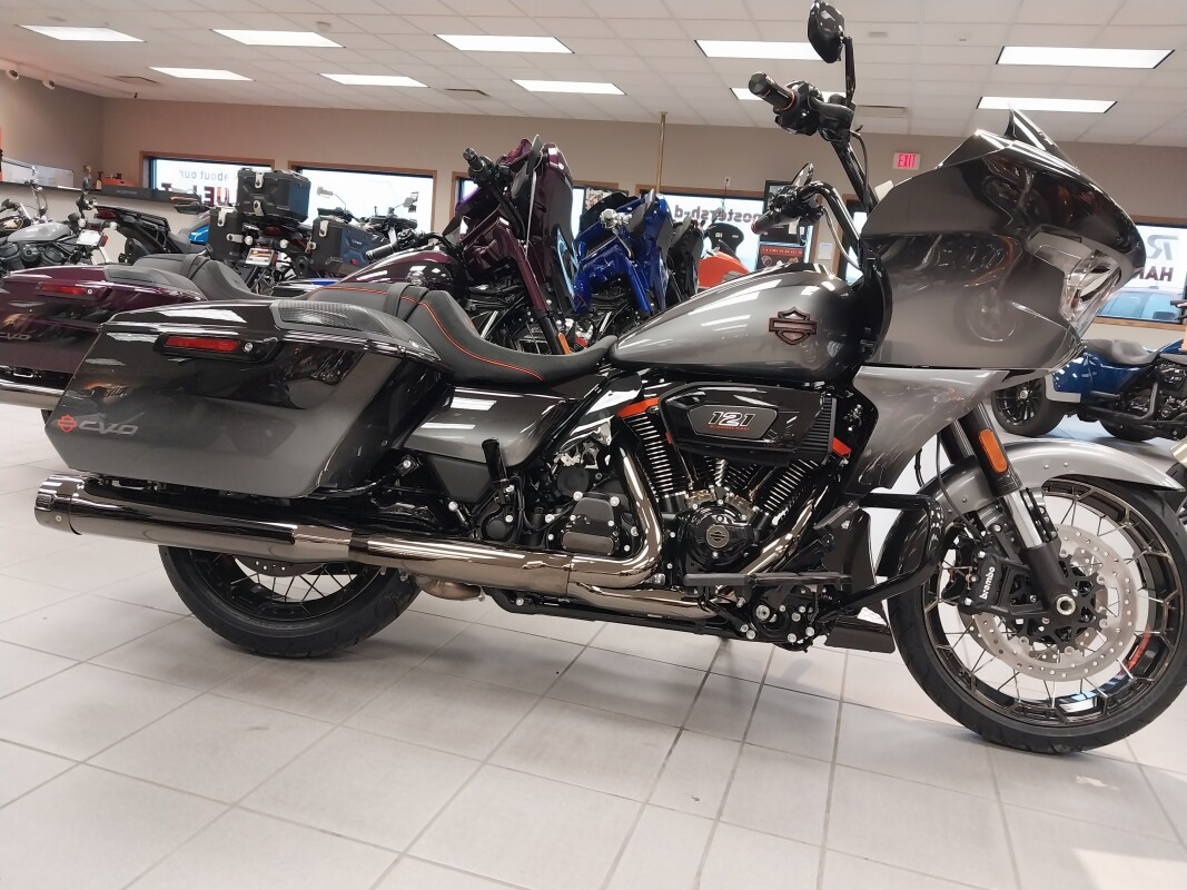 FLTRXSE 2025 CVO Road Glide