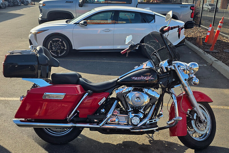 Harley-Davidson Road King 2001 FLHRI 625805T RICH RED W/STRIPE
