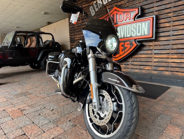 2016 Harley Davidson Road King FLHR - Photo 6
