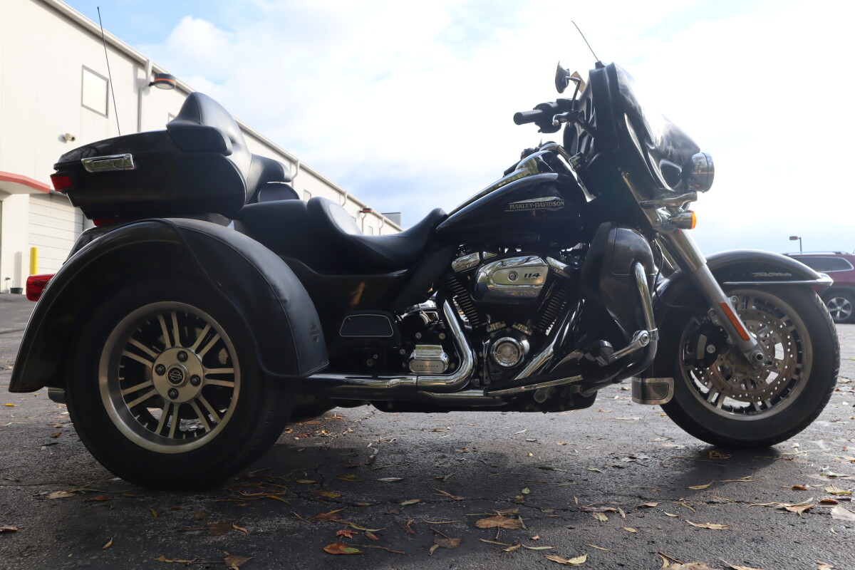 2020 Harley-Davidson Tri Glide Ultra FLHTCUTG