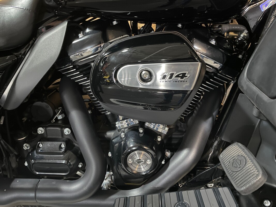 Harley-Davidson Ultra Limited 2022 FLHTK VIVID BLACK - Photo 2