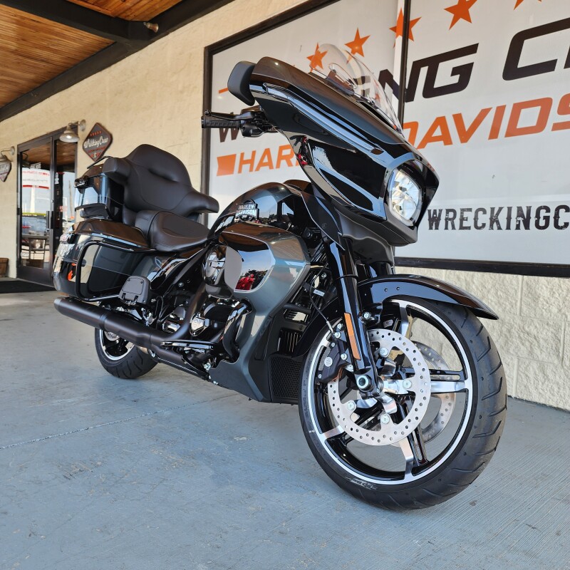 FLHXU 2025 Street Glide Ultra - Photo 5