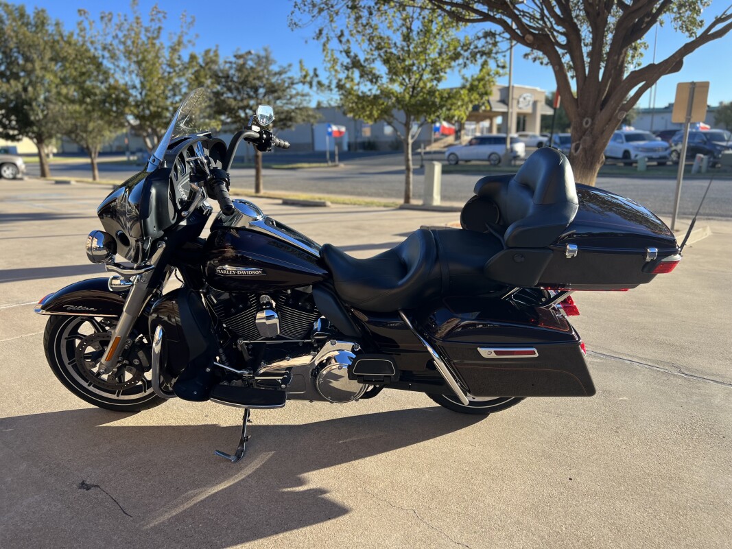2014 Harley-Davidson Electra Glide Ultra Classic Blackened Cayenne Sunglo - Photo 5