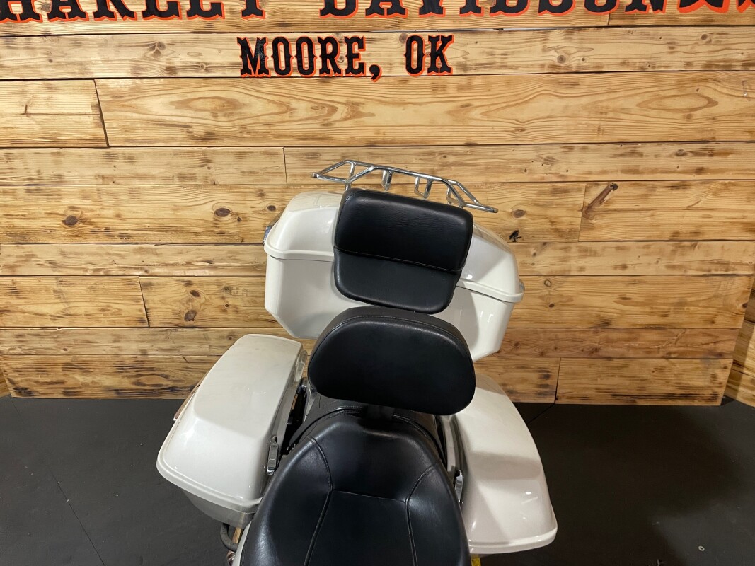 Harley-Davidson Street Glide 2022 FLHX WHITE SAND PEARL - Photo 6