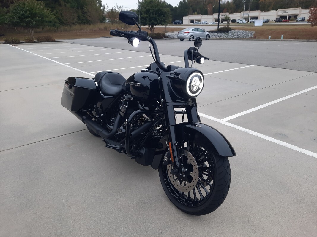 2018 Harley-Davidson Road King Special Vivid Black - Photo 4