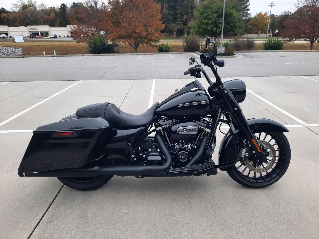 2018 Harley-Davidson Road King Special Vivid Black - Photo 6