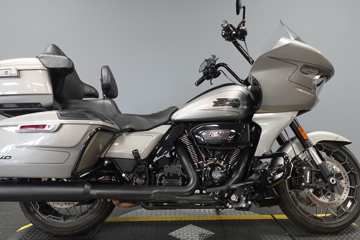2023 Harley-Davidson CVO Road Glide FLTRXSE