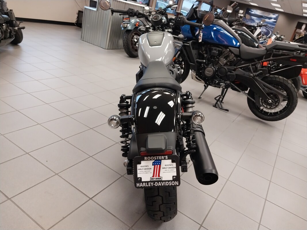 RH975 2025 Nightster - Photo 7
