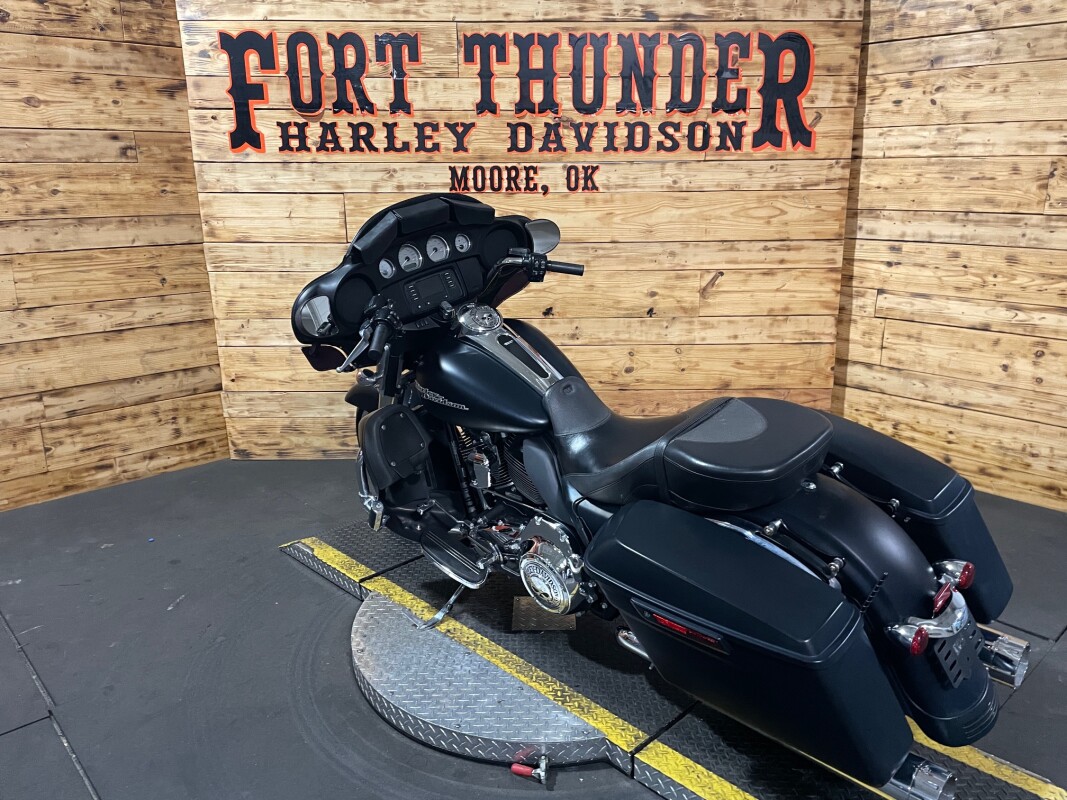 Harley-Davidson Street Glide Special 2016 FLHXS Black Denim - Photo 10