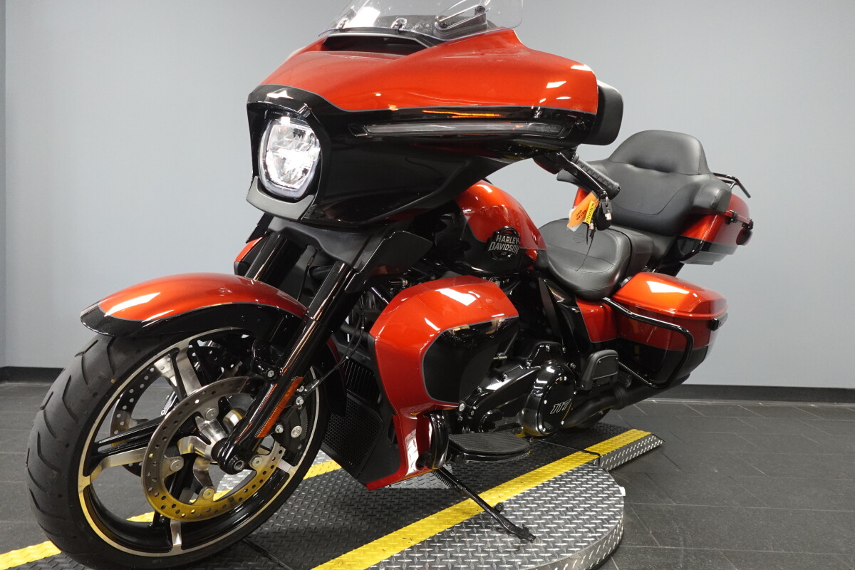 2025 Harley-Davidson Street Glide Ultra FLHXU - Photo 4