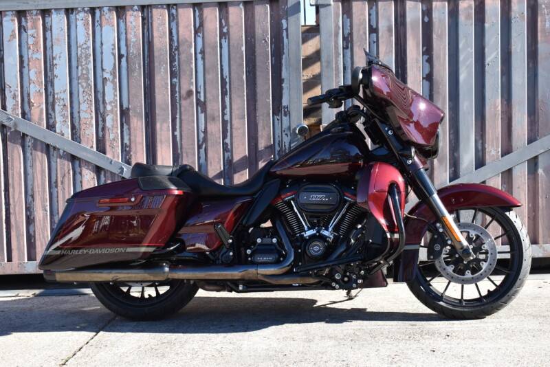 2019 Harley-Davidson® CVO™ Street Glide® FLHXSE