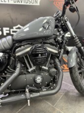 2022 Harley-Davidson® Iron 883™ Gunship Gray thumb 1
