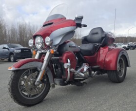 2019 Harley-Davidson® Tri Glide® Ultra  thumb 1