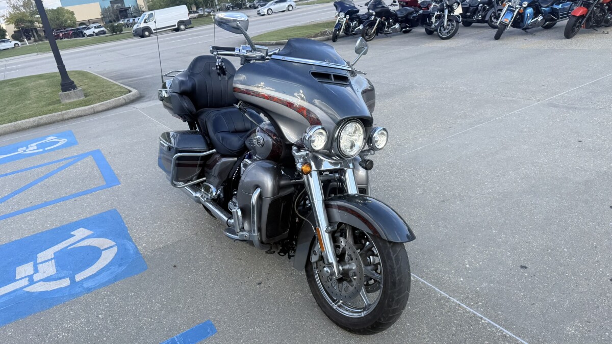 2016 Harley-Davidson CVO Limited - Photo 8