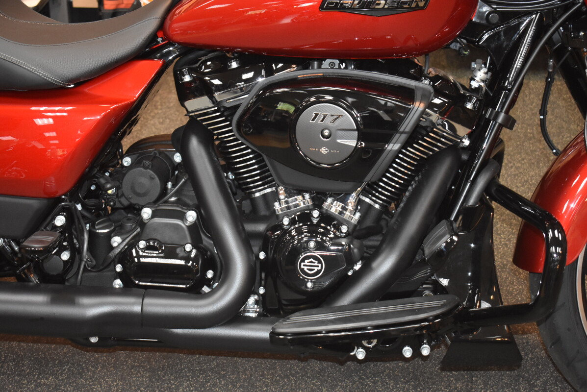 FLHX 2025 Street Glide - Photo 8