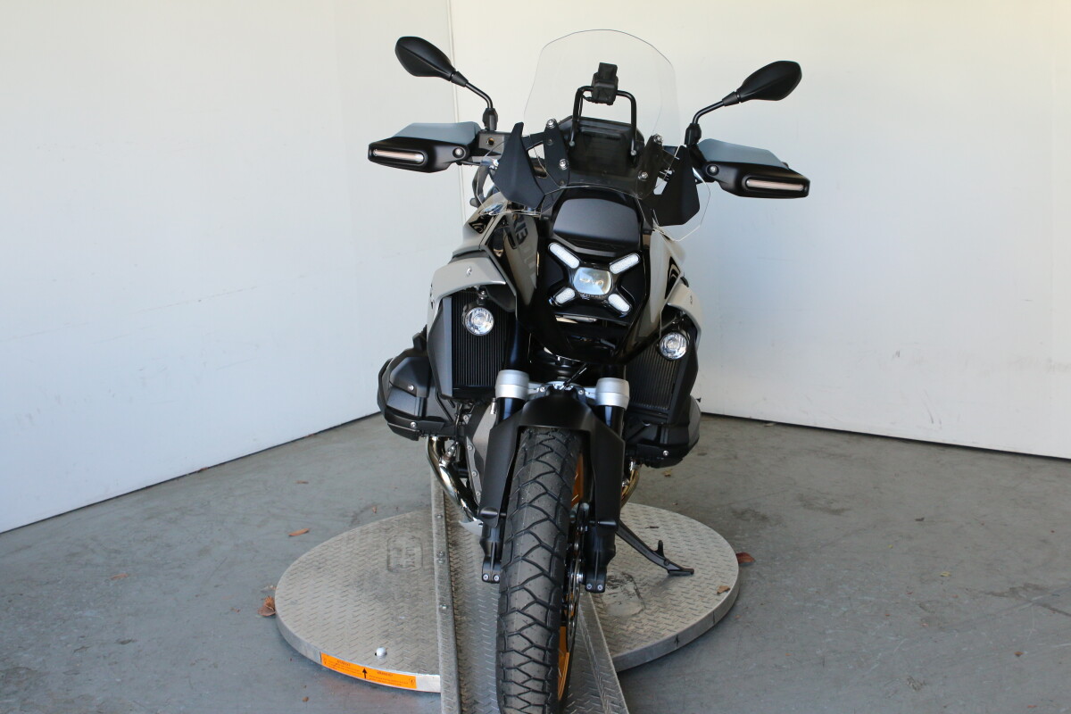 2026 BMW Motorrad R 1300 GS Blackstorm Metallic - Photo 4