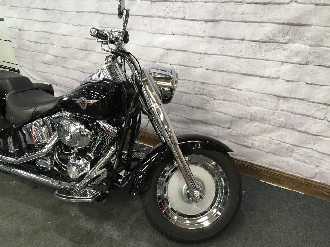 2002 Harley-Davidson Fat Boy Vivid Black - Photo 2