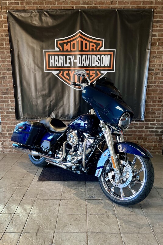 2014 Harley-Davidson Street Glide FLHX Big Blue Pearl - Photo 2
