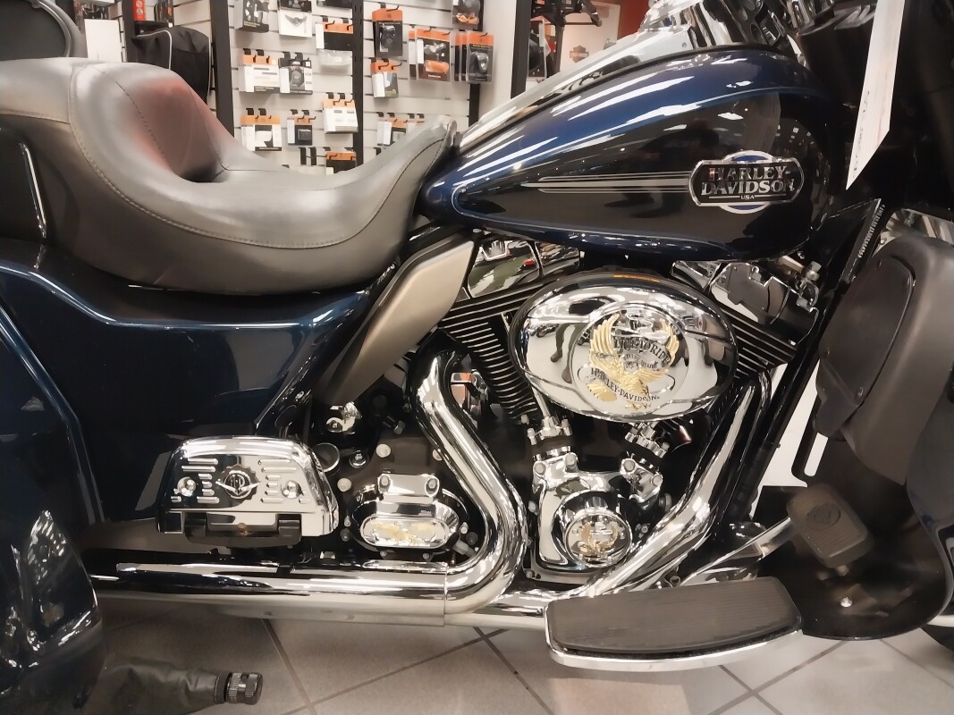 FLHTCUTG 2013 Tri Glide Ultra Classic - Photo 9