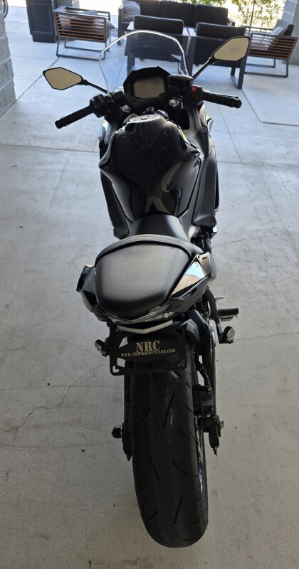 2025 Kawasaki NINJA 650 - Photo 6