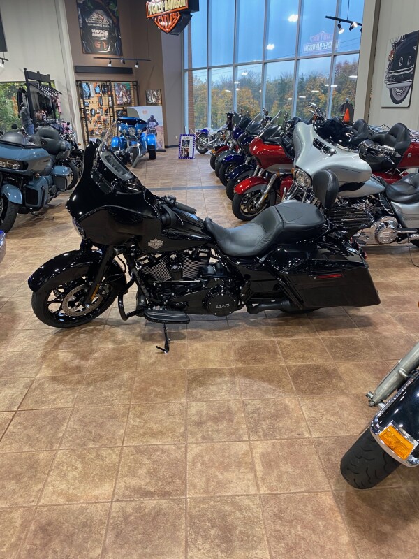 2023 Harley-Davidson Street Glide Special - Photo 2