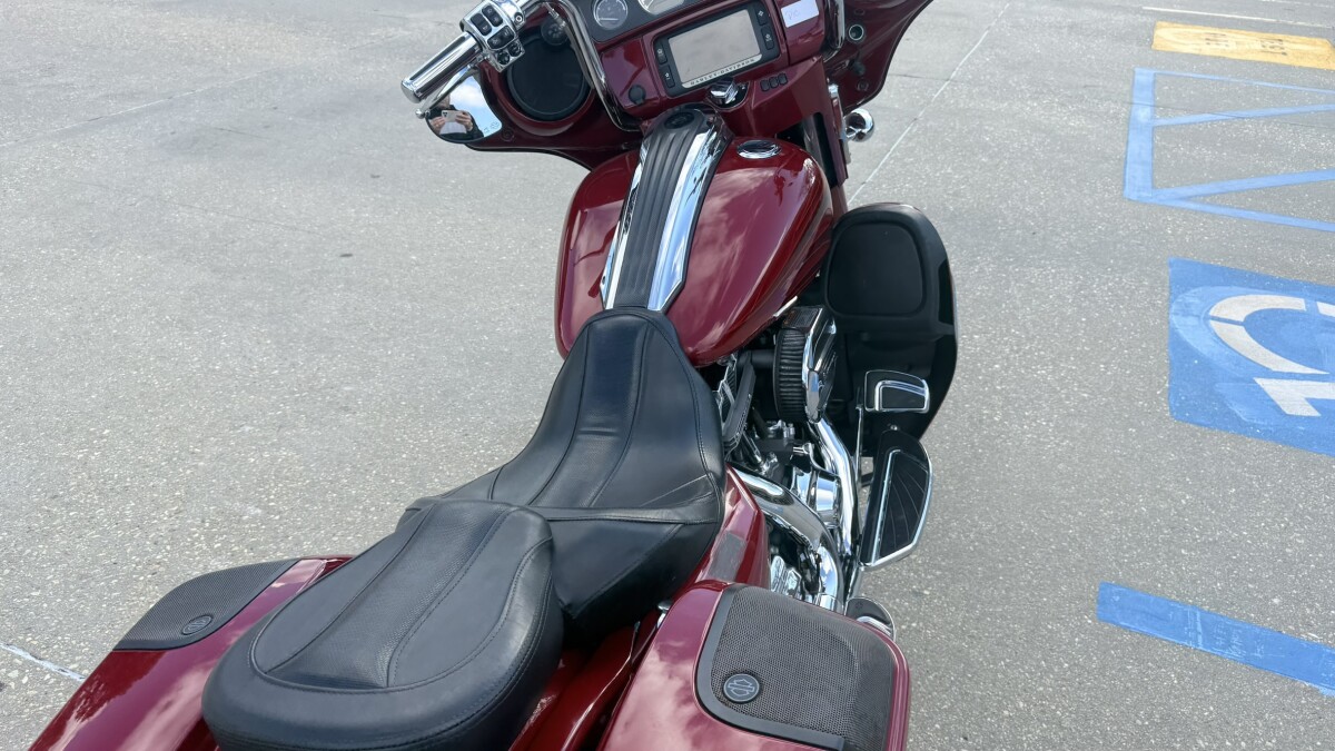 2016 Harley-Davidson CVO Street Glide - Photo 9
