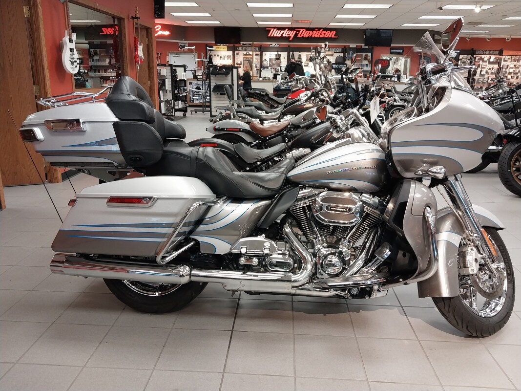 FLTRUSE 2016 CVO Road Glide Ultra