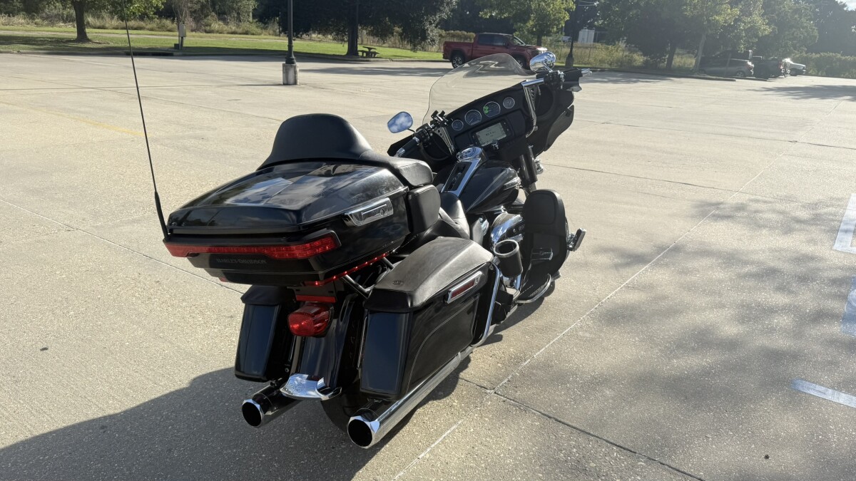 2017 Harley-Davidson Electra Glide Ultra Classic - Photo 6