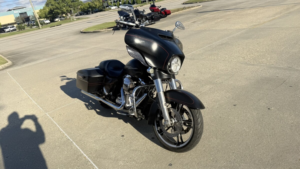 2014 Harley-Davidson Street Glide Special