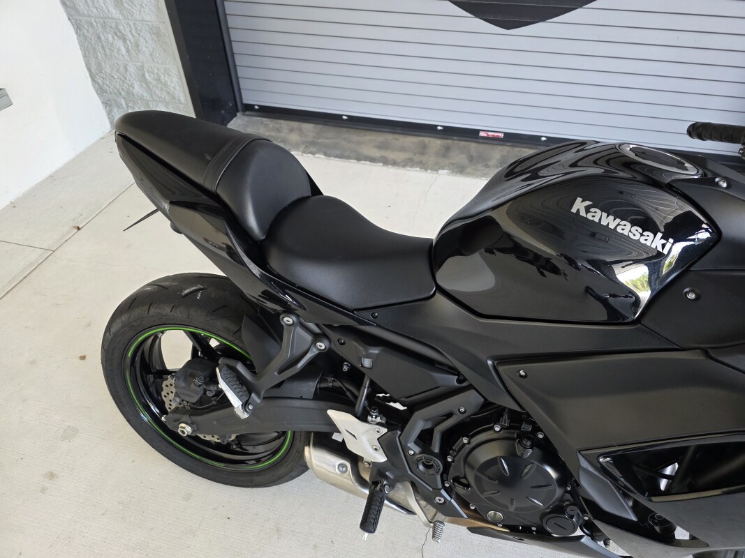 2025 Kawasaki NINJA 650 - Photo 5