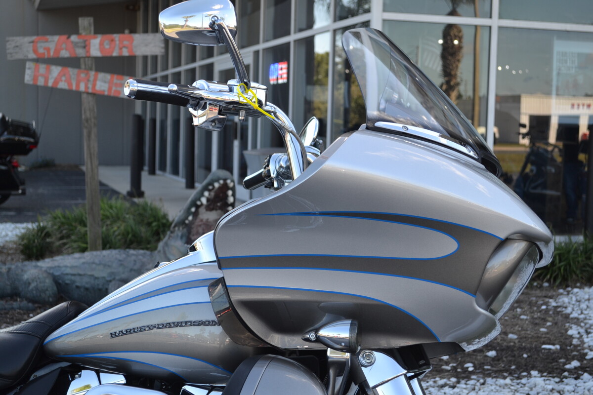 2016 Harley-Davidson CVO Road Glide Ultra - FLTRUSE - Photo 3