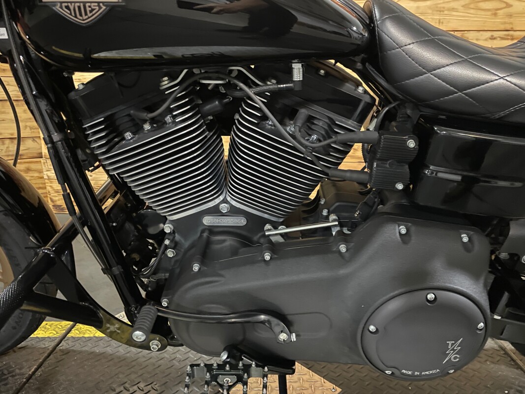 Harley-Davidson Low Rider S 2017 FXDLS VIVID BLACK - Photo 9