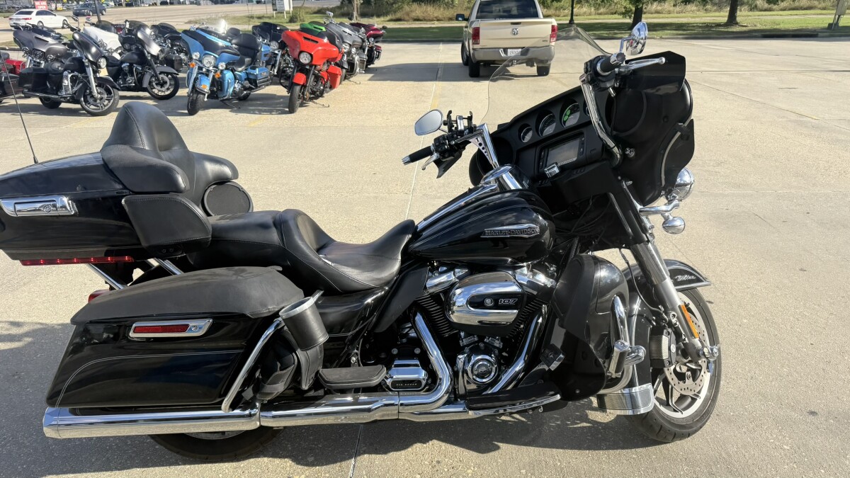 2017 Harley-Davidson Electra Glide Ultra Classic - Photo 5