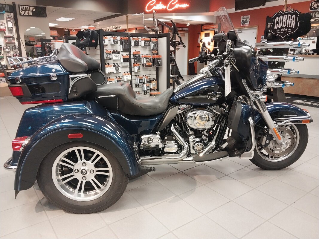 FLHTCUTG 2013 Tri Glide Ultra Classic