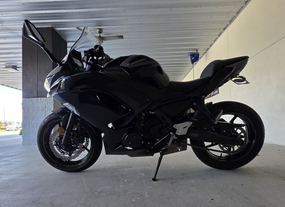 2025 Kawasaki NINJA 650 - Photo 8