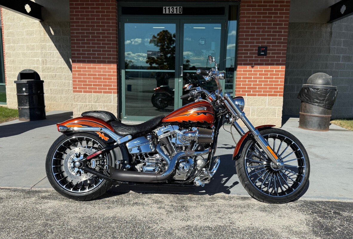 2014 Harley-Davidson CVO Breakout FXSBSE