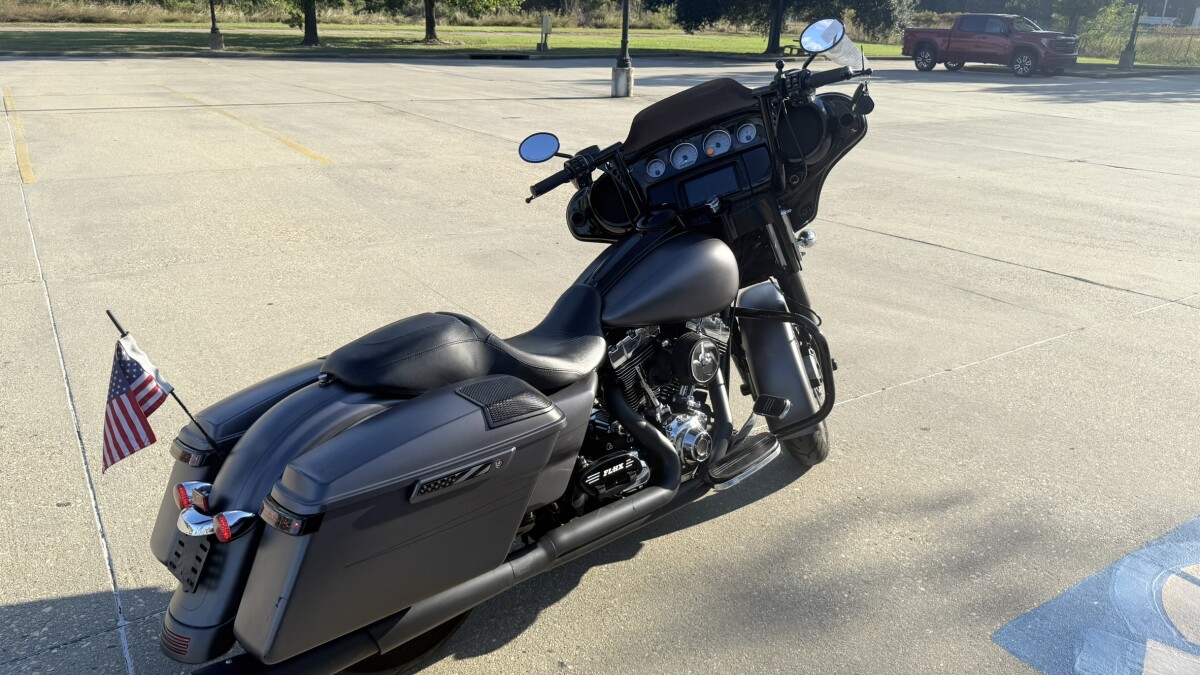 2016 Harley-Davidson Street Glide Special - Photo 2