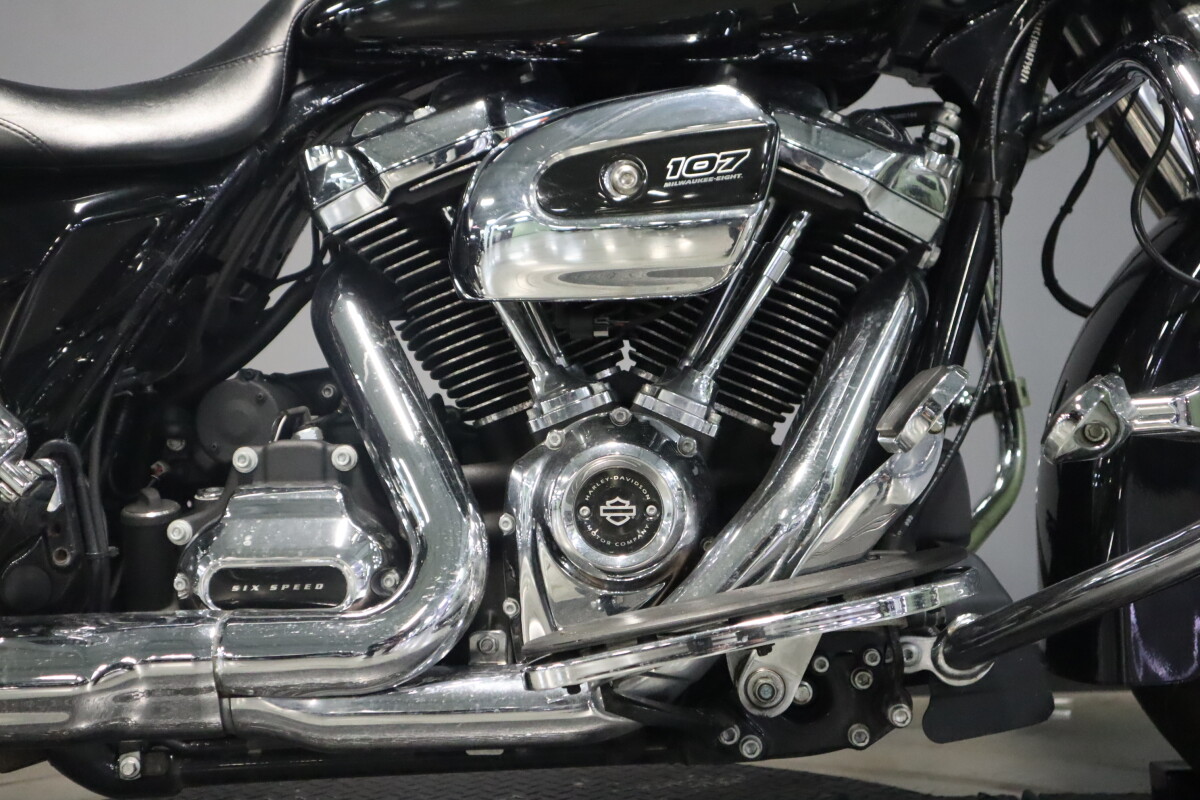 2017 Harley-Davidson Street Glide Special FLHXS - Photo 9