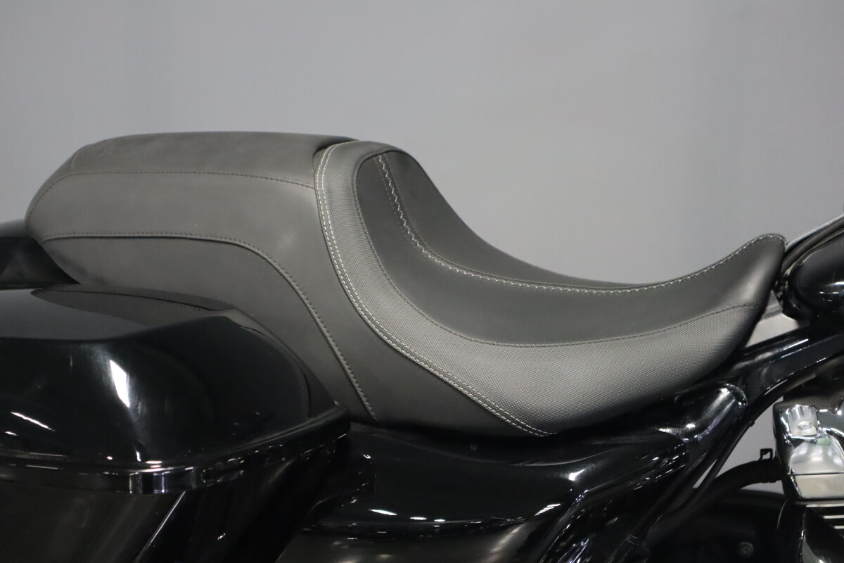 2020 Harley-Davidson Road Glide FLTRX - Photo 9