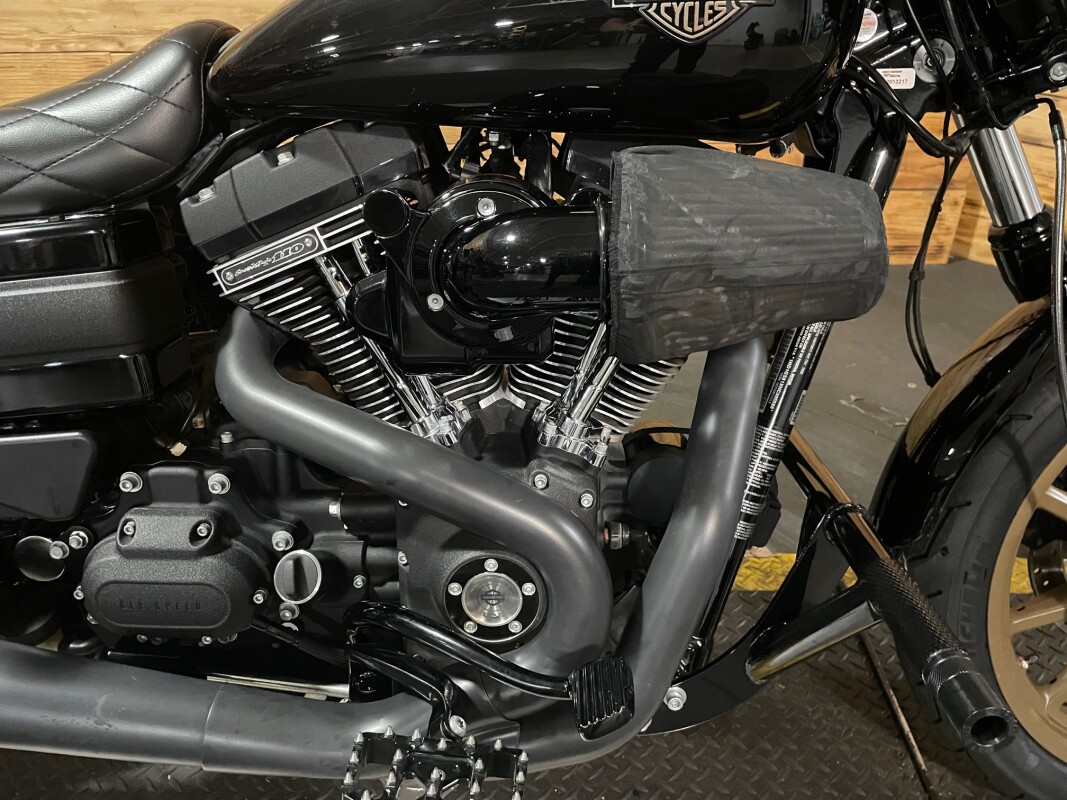 Harley-Davidson Low Rider S 2017 FXDLS VIVID BLACK - Photo 2