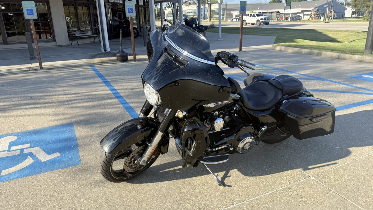 2016 Harley-Davidson CVO Street Glide - Photo 6