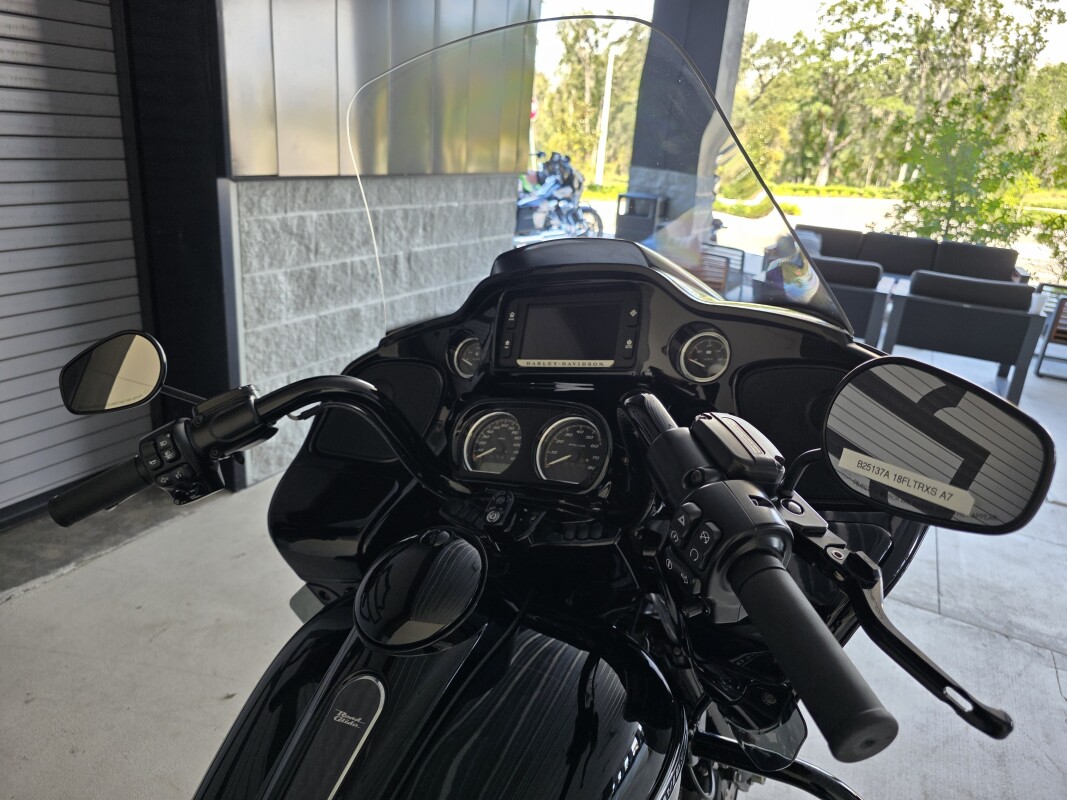 2018 Harley-Davidson Road Glide Special - Photo 10