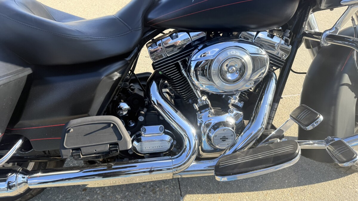 2013 Harley-Davidson Road Glide Custom - Photo 7