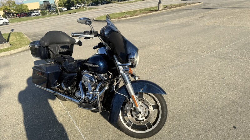 2012 HD FLHX103