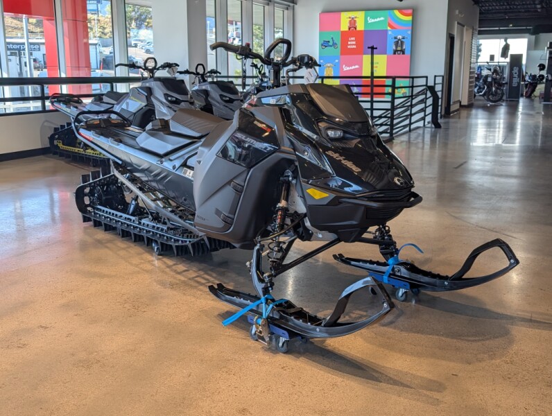 2026 Ski-Doo Summit Adrenaline with Edge Package 850 E-TEC® Turbo R 165 3.0