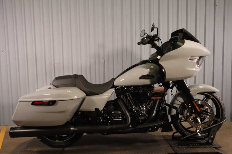 2024 Harley-Davidson® Road Glide™ FLTRX