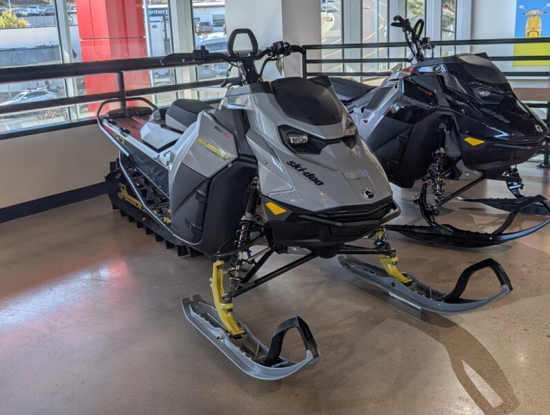 2026 Ski-Doo Summit Adrenaline with Edge Package 850 E-TEC® Turbo R 154 3.0