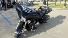 2017 Harley-Davidson® Electra Glide® Ultra Classic® thumb 1